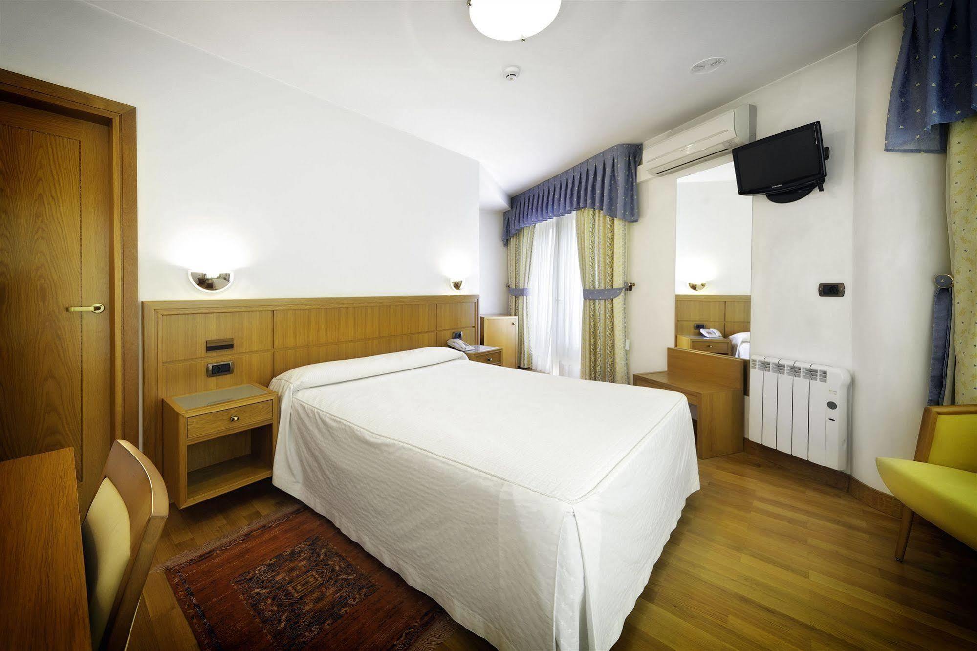 Hotel Florida 알테이소 외부 사진
